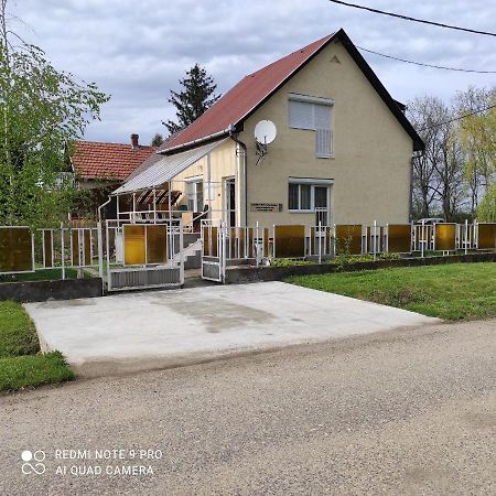 Apartman Garami Porta Mezőkövesd Екстериор снимка
