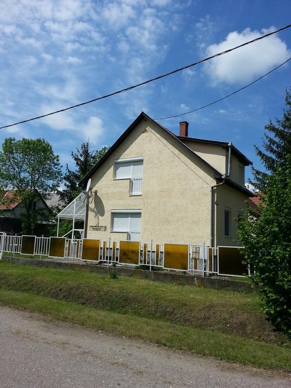Apartman Garami Porta Mezőkövesd Екстериор снимка
